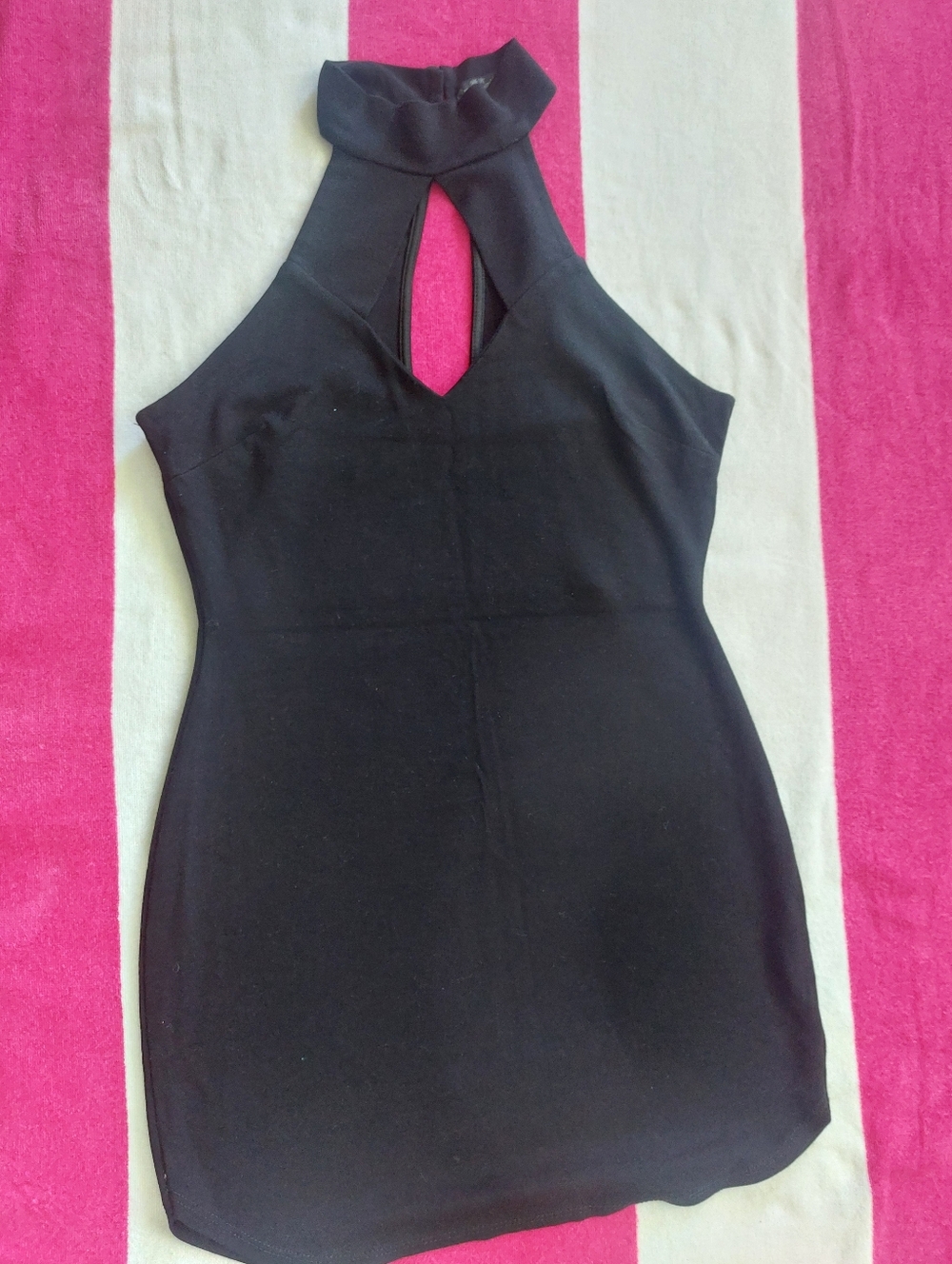 "G by Guess" Star Black Halter Keyhole Mini Dress Size:L/G